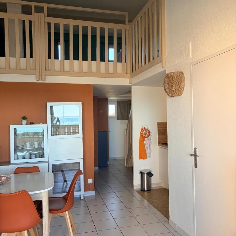 3 chambres vue mer piscine parking clim - Appartement 3 Chambres - 13