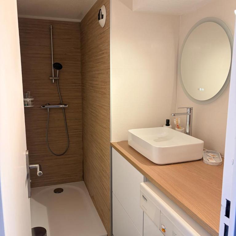 3 chambres vue mer piscine parking clim - Appartement 3 Chambres - 27