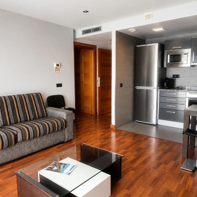 Hotel Apartamentos San Fermín Pamplona - Twin Room - 29