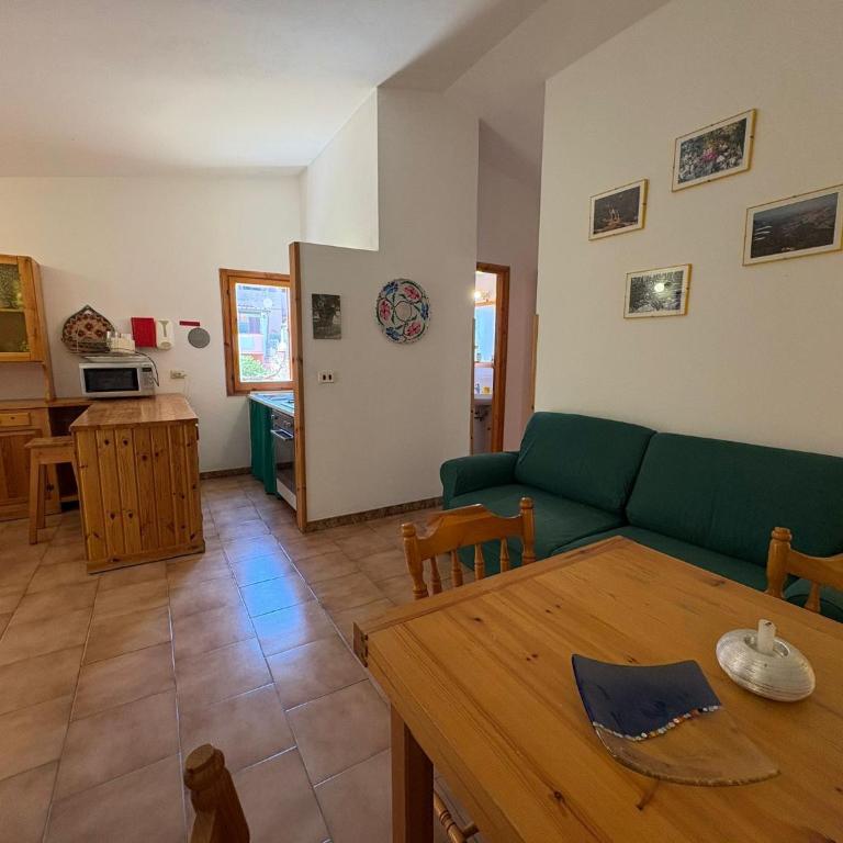 Villetta Con Giardino a due passi dalla Cinta San TEODORO - Three-Bedroom Apartment - 17