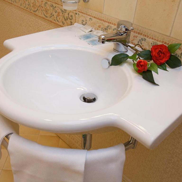 Hotel Da Angelo - Camera Familiare con Balcone - 11