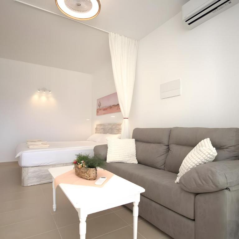 Playa Del Sol - Sea View - Estudio con terraza - 3