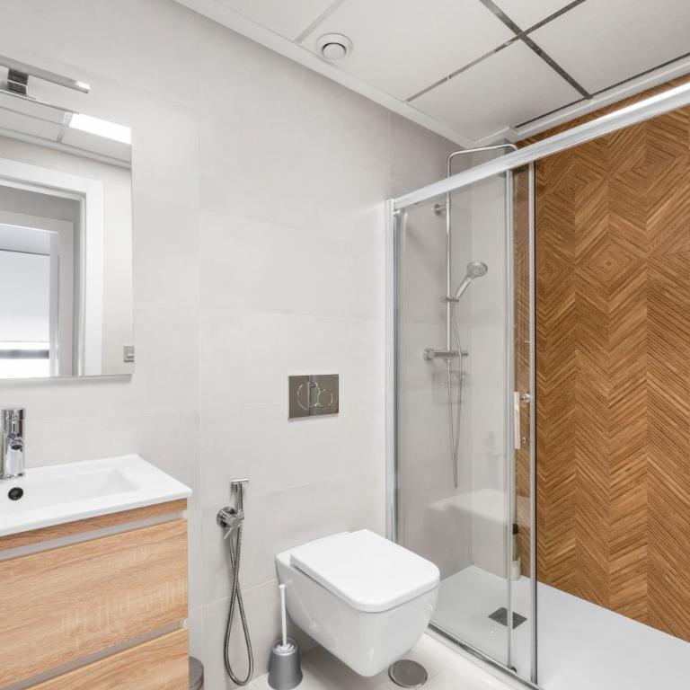 Golden Coast 1 - Apartamento Deluxe de 2 dormitorios con balcón - 12