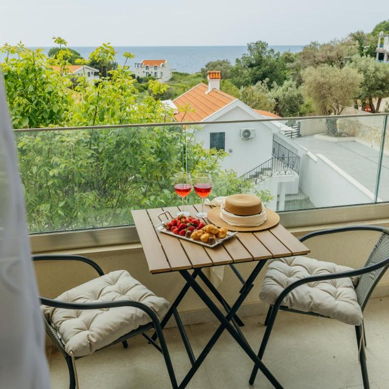 Apartments Via Mare - One-Bedroom Apartment with Sea View - 6