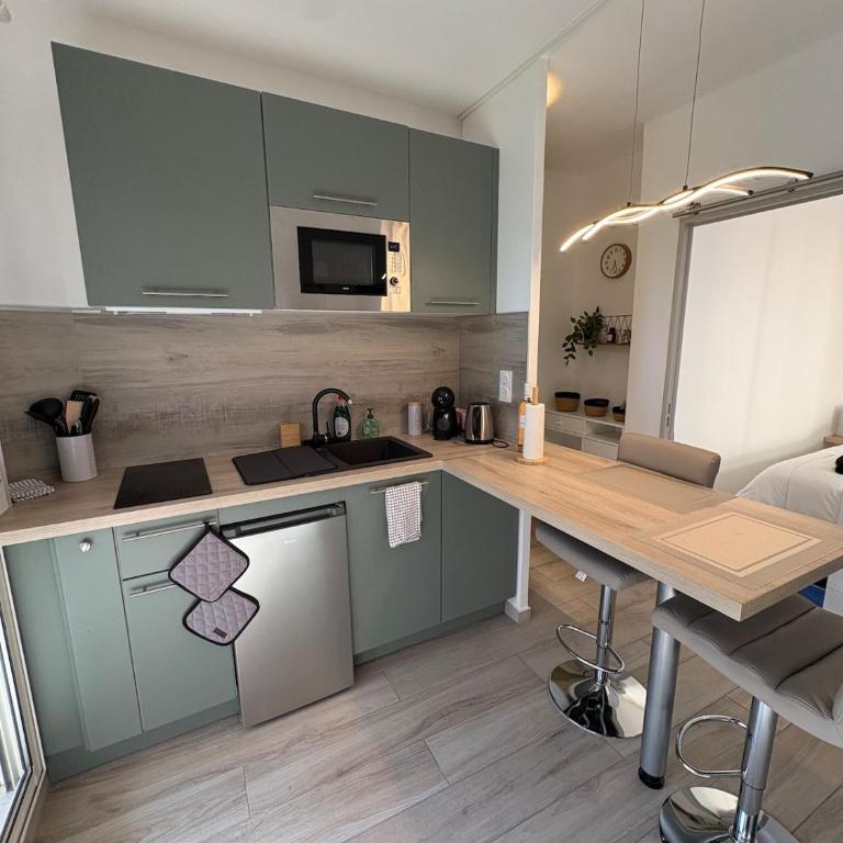 Joli T2 à Port Fréjus, plage et commerces à pied - Apartamento de 1 dormitorio - 8