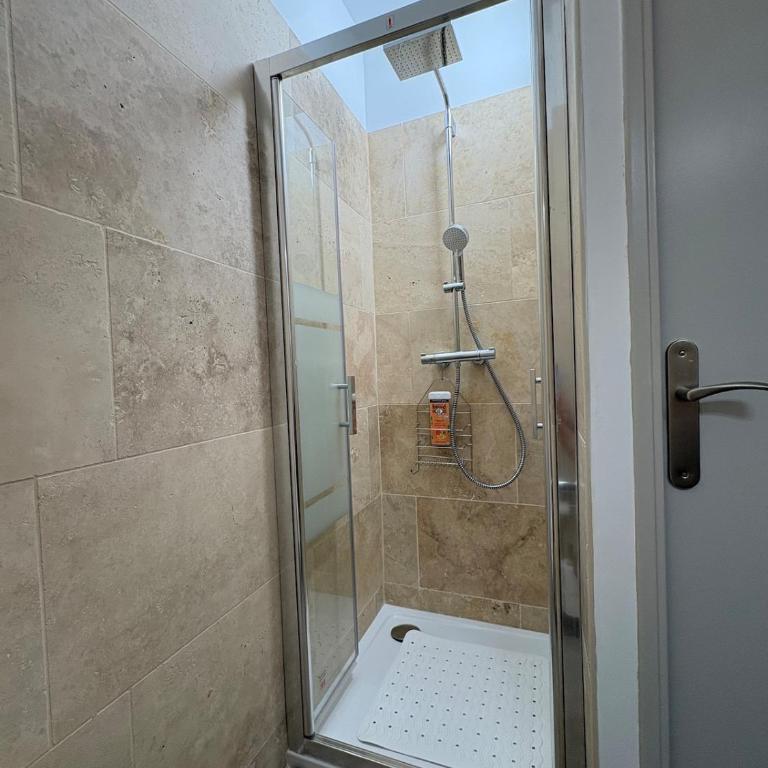 Joli T2 à Port Fréjus, plage et commerces à pied - Apartamento de 1 dormitorio - 11
