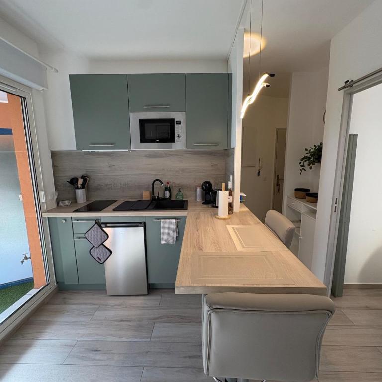 Joli T2 à Port Fréjus, plage et commerces à pied - Apartamento de 1 dormitorio - 13