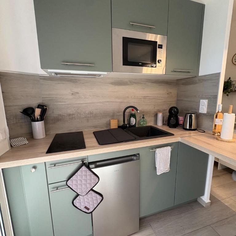 Joli T2 à Port Fréjus, plage et commerces à pied - Apartamento de 1 dormitorio - 15
