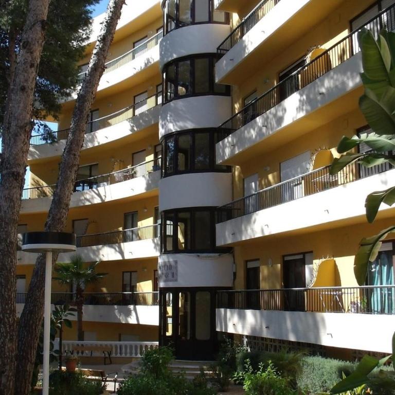 Toscamar Apartment - Moraira Centre - Three-Bedroom Premium Apartment with Balcony - 19