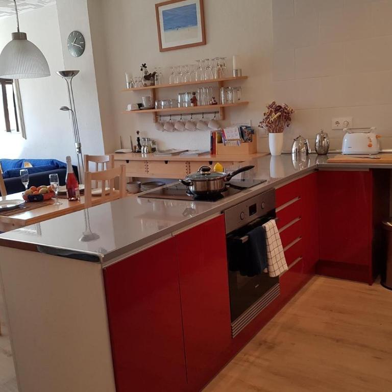 Toscamar Apartment - Moraira Centre - Three-Bedroom Premium Apartment with Balcony - 2