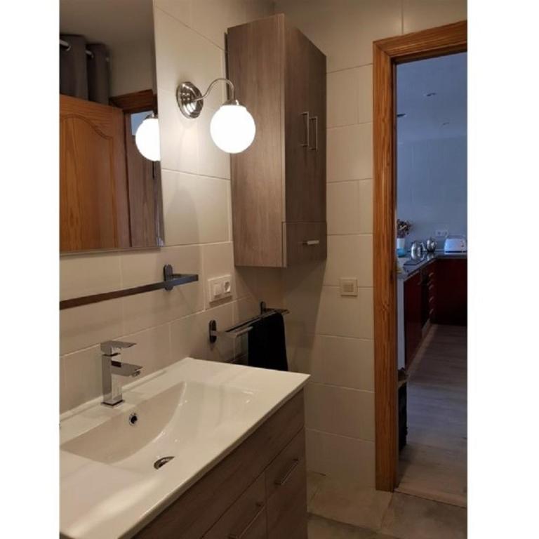 Toscamar Apartment - Moraira Centre - Three-Bedroom Premium Apartment with Balcony - 14