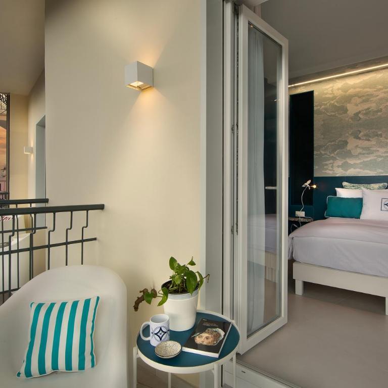 Residenza Farella - Appartamento Premium con 3 Camere da Letto e Balcone - 25