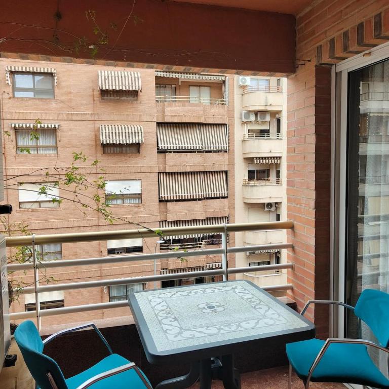 3-Bedroom Apartment Near the Sea and the Mountains - Apartamento de 3 dormitorios - 8