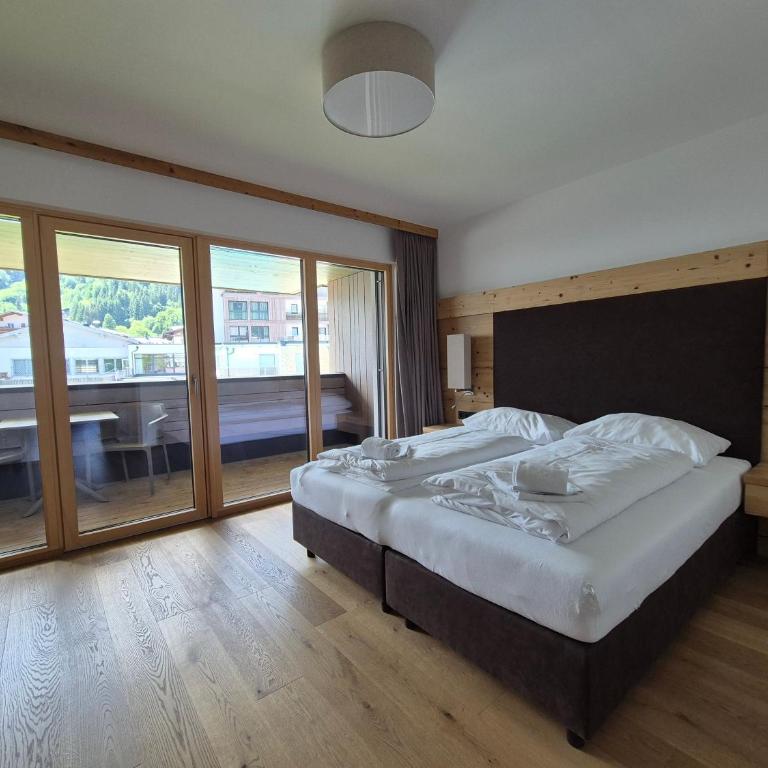 Spa Apartments - next to AreitXpress Liftstation - Superior Apartment mit Poolblick – Top 726 - 27