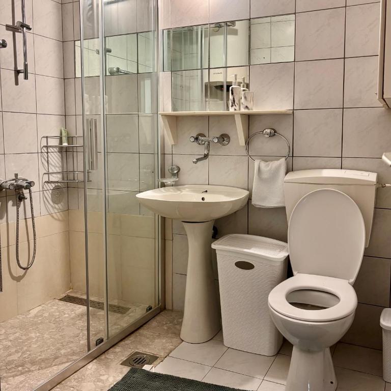 Two Bedroom Apartment near Slovenska Beach - Two-Bedroom Apartment - 20