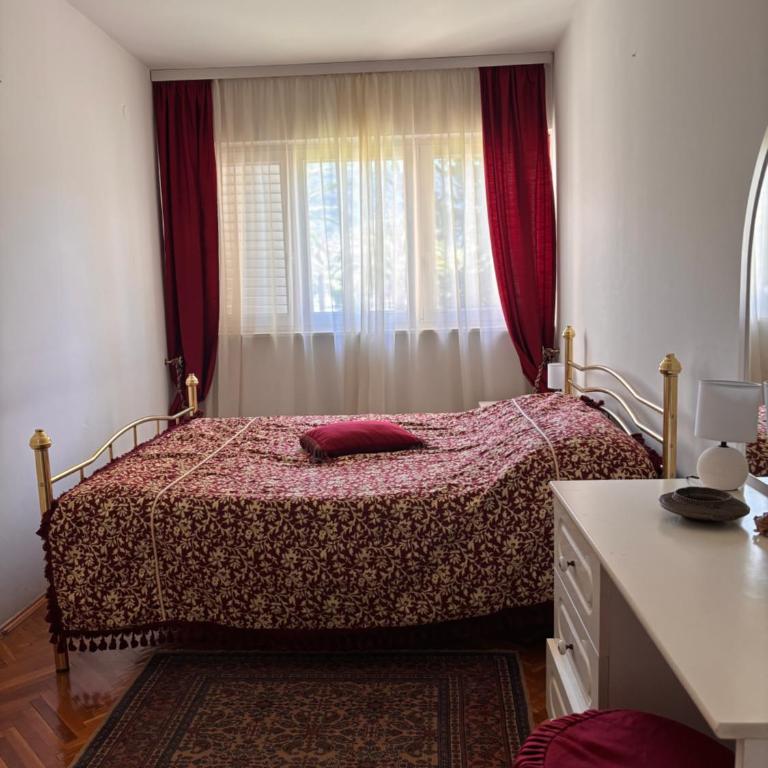 Two Bedroom Apartment near Slovenska Beach - Two-Bedroom Apartment - 14
