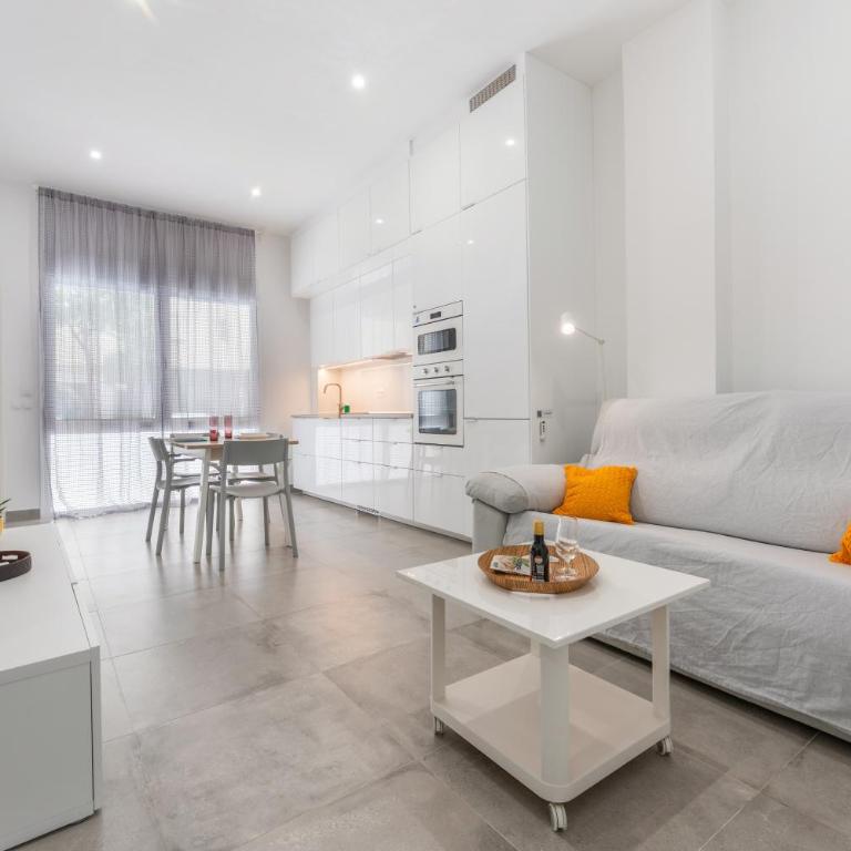 Arena Y Sal Suites Fuengirola - Appartamento con doccia - 2