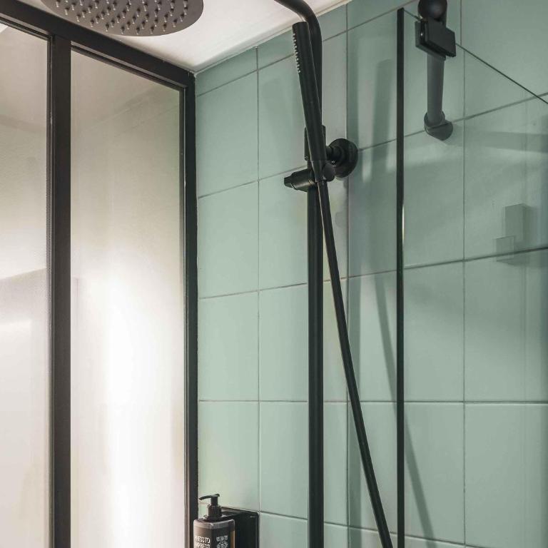ibis Styles Paris Montmartre Nord - Suite Standard - 3