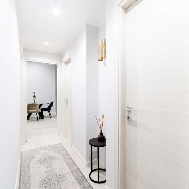 Premium 2BR modern apartment in Milan - Two-Bedroom Apartment - 14