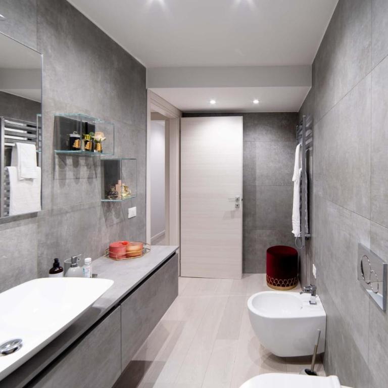 Premium 2BR modern apartment in Milan - Two-Bedroom Apartment - 24