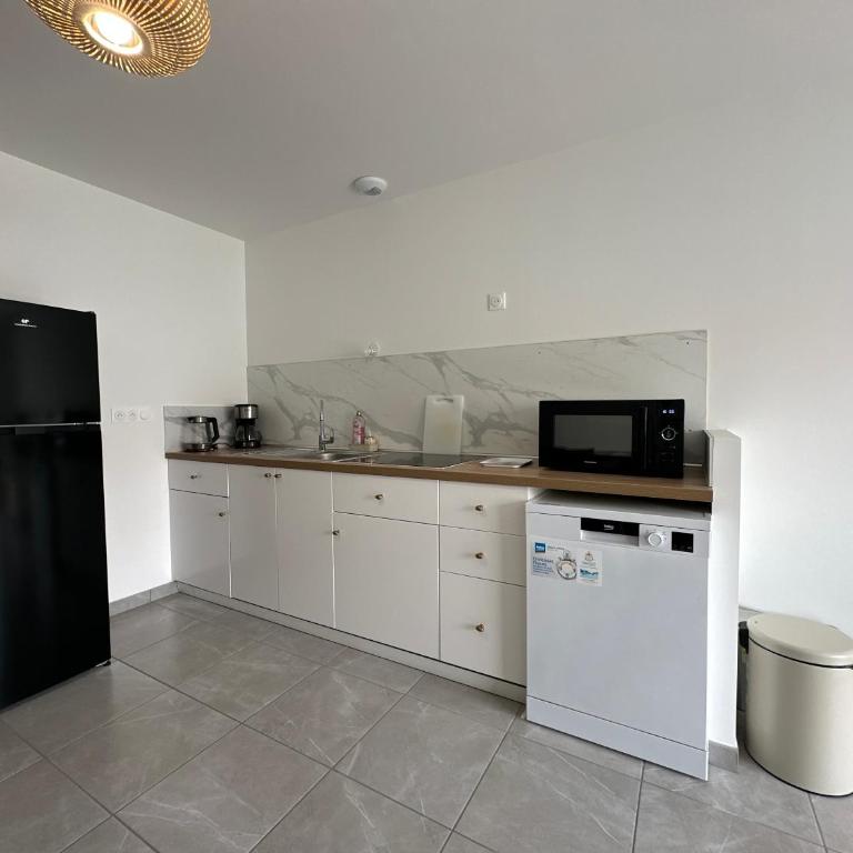 Maison spacieuse - Proche plage forêt - Terrasse - Parking - Maison 3 Chambres - 6