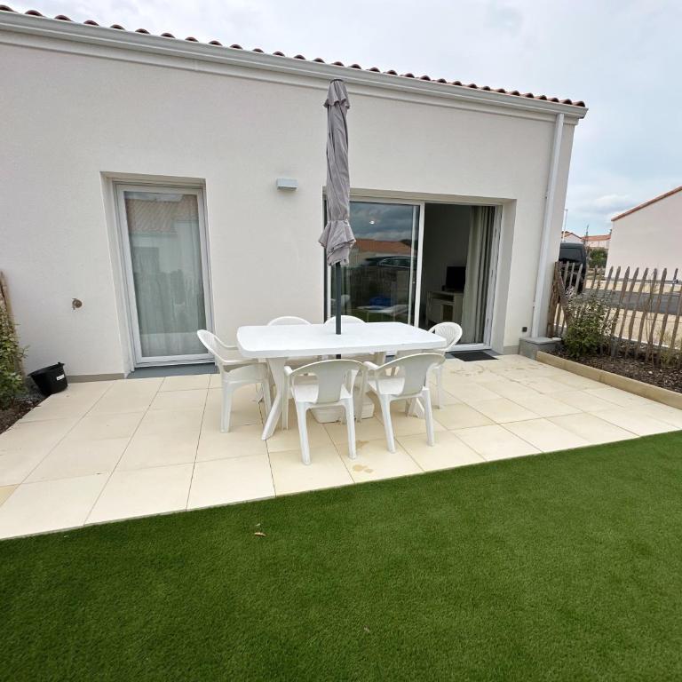 Maison spacieuse - Proche plage forêt - Terrasse - Parking - Maison 3 Chambres - 14