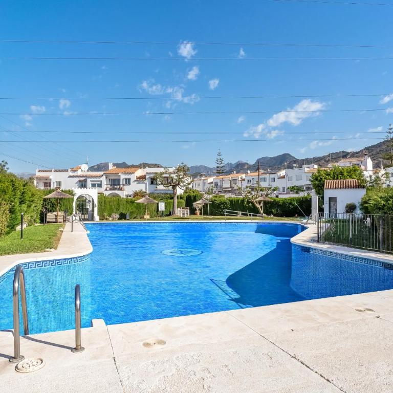 Sunny Townhouse with Terrace in Nerja - Maison de Vacances - 27