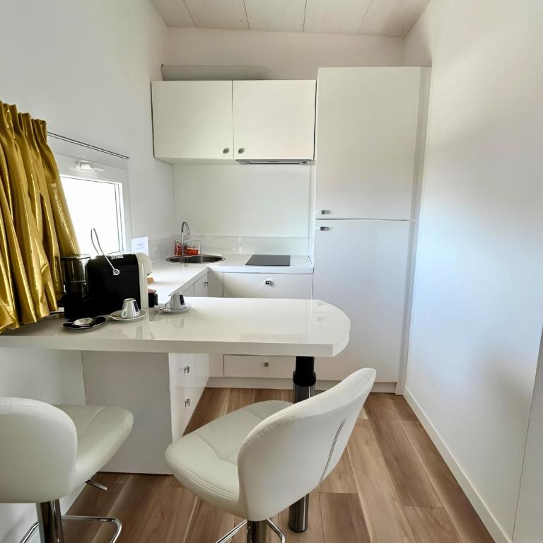 Miami Suite - Suite con Vasca Idromassaggio e Vista Mare - 9