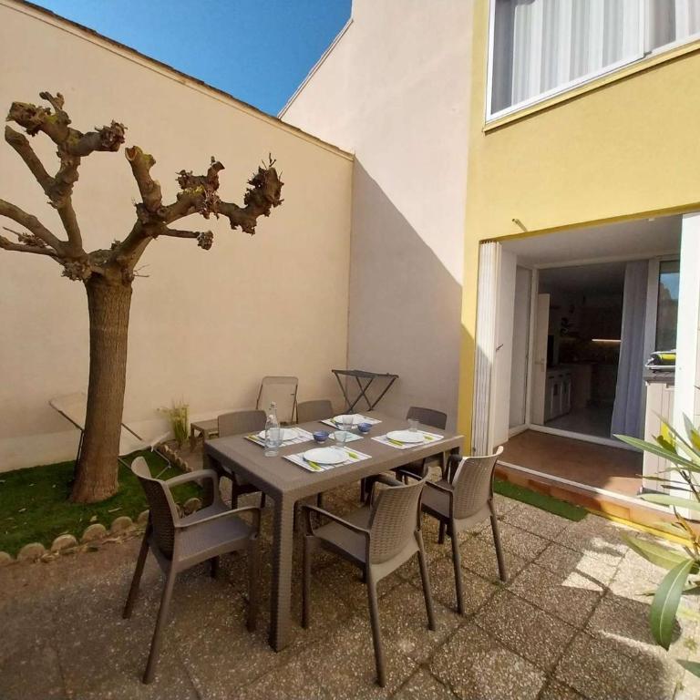 T2 Cabine RDC, parking, 4 couchages, proche plage - Appartement 1 Chambre avec Terrasse - 1