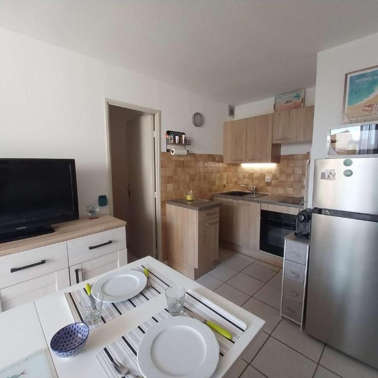 T2 Cabine RDC, parking, 4 couchages, proche plage - Appartement 1 Chambre avec Terrasse - 3