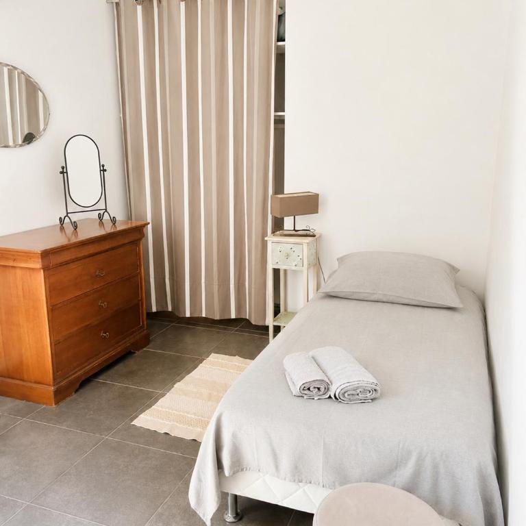 Paisible Rez-de-jardin de villa - Côte d'Azur - Appartement 2 Chambres avec Terrasse - 16