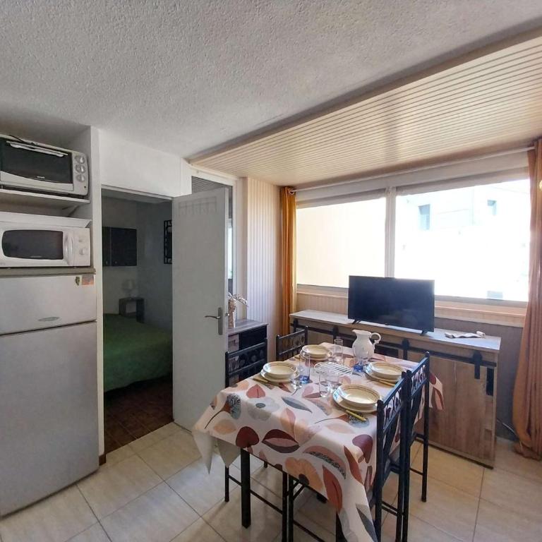 Coquet T2, classé Meublé de Tourisme, 4 couchages, 1er étage, Narbonne Plage - Appartement 1 Chambre - Côté Mer - 7