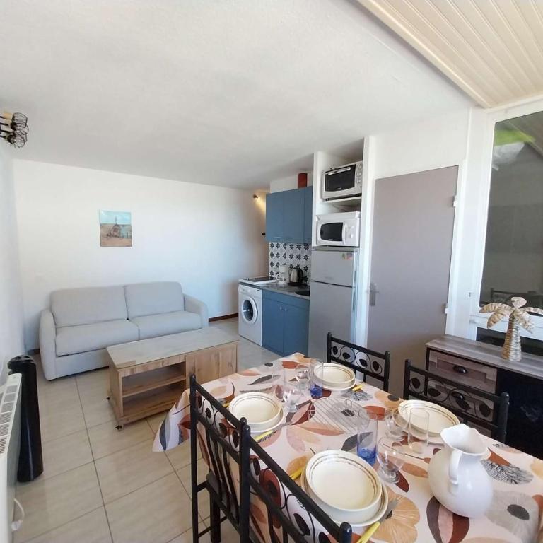 Coquet T2, classé Meublé de Tourisme, 4 couchages, 1er étage, Narbonne Plage - Appartement 1 Chambre - Côté Mer - 3
