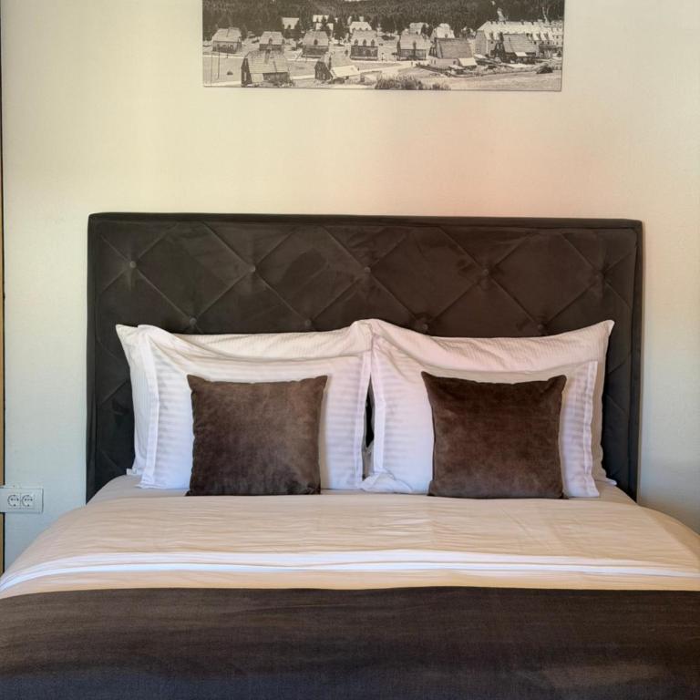 Lux Studio Apartments - Family Studio - 1