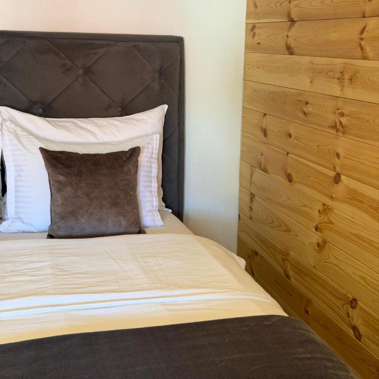 Lux Studio Apartments - Family Studio - 3