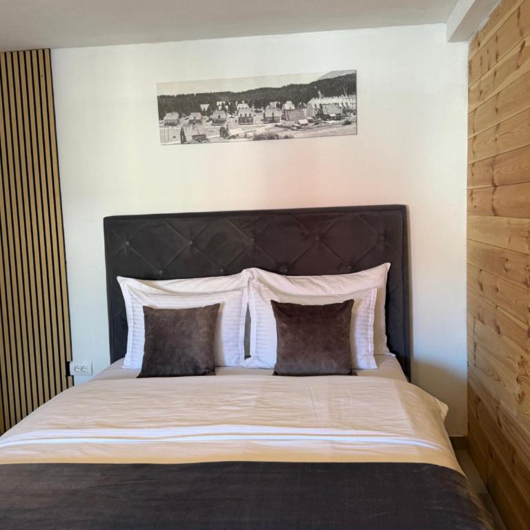 Lux Studio Apartments - Family Studio - 12