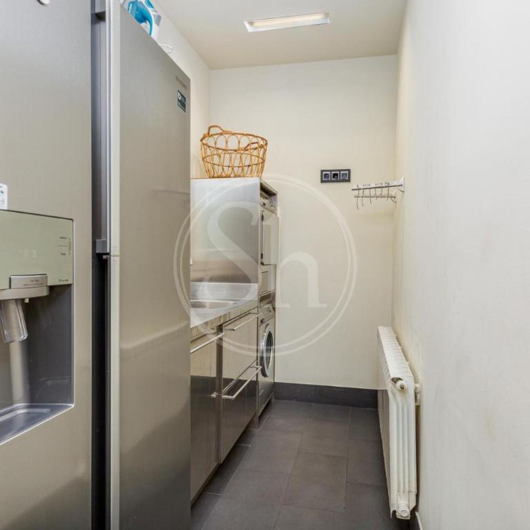 Spacious Apartment Near Passeig de Gràcia - Apartamento de 3 dormitorios - 8