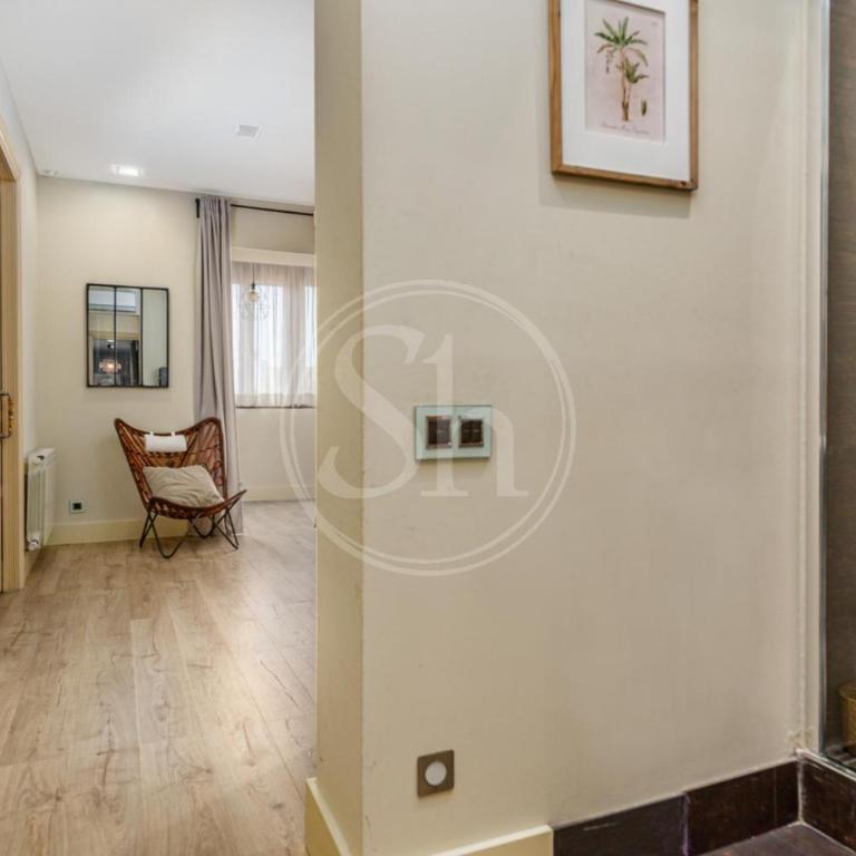 Spacious Apartment Near Passeig de Gràcia - Apartamento de 3 dormitorios - 13