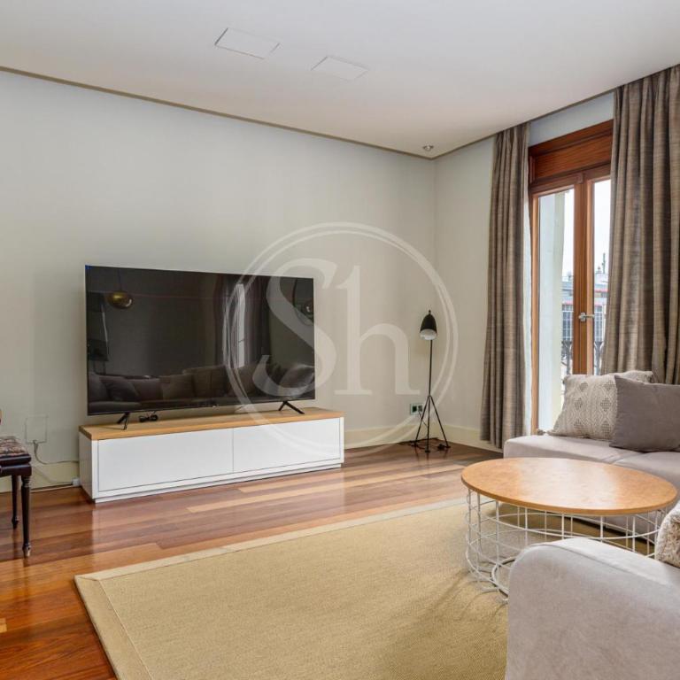 Spacious Apartment Near Passeig de Gràcia - Apartamento de 3 dormitorios - 10