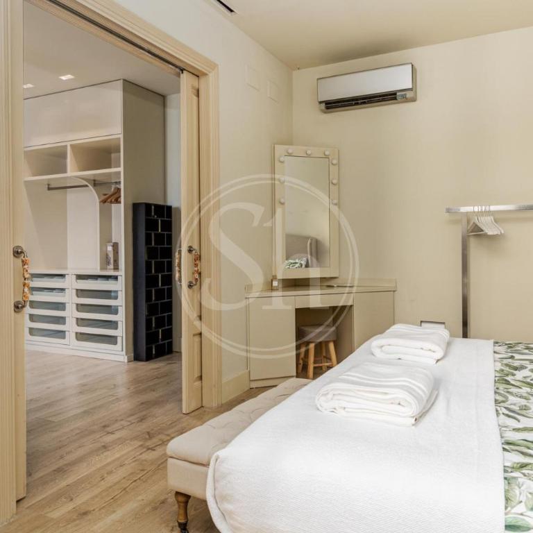 Spacious Apartment Near Passeig de Gràcia - Apartamento de 3 dormitorios - 28