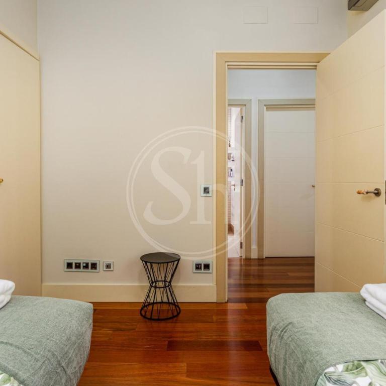 Spacious Apartment Near Passeig de Gràcia - Apartamento de 3 dormitorios - 30