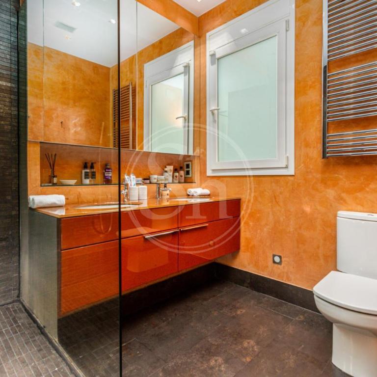 Spacious Apartment Near Passeig de Gràcia - Apartamento de 3 dormitorios - 34
