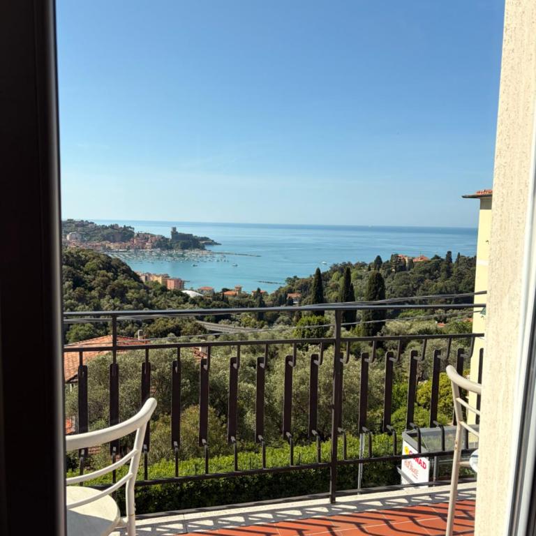 B&b Golfo dei Poeti - Camera Deluxe Matrimoniale con Vista Mare - 6