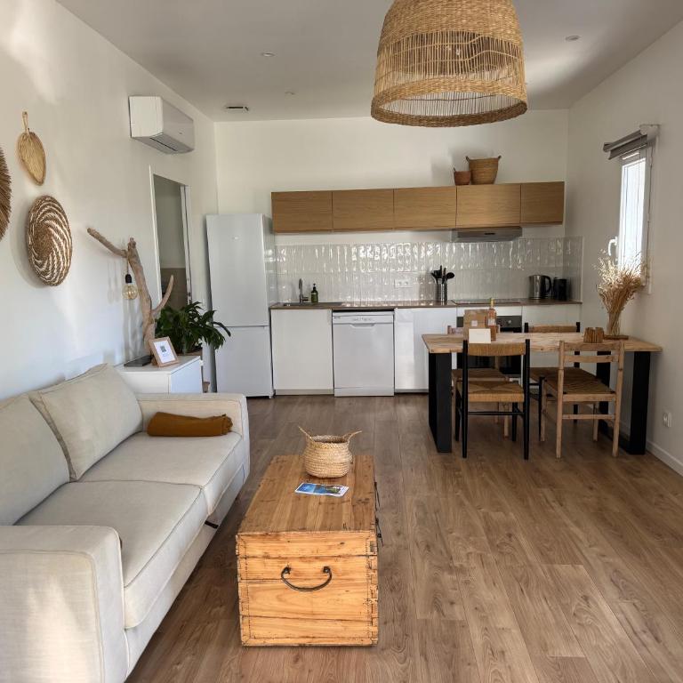 Le Rossignol 2, Aiguebelle plage Le Lavandou - Appartement - Vue sur Mer - 4