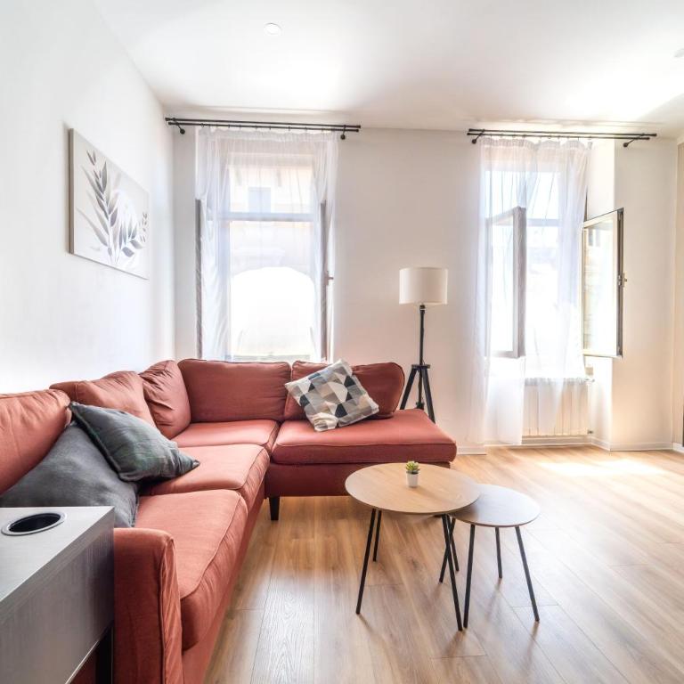 GuestHost - Modern Flat X4 near the Center - Appartamento con 1 Camera da Letto - 1