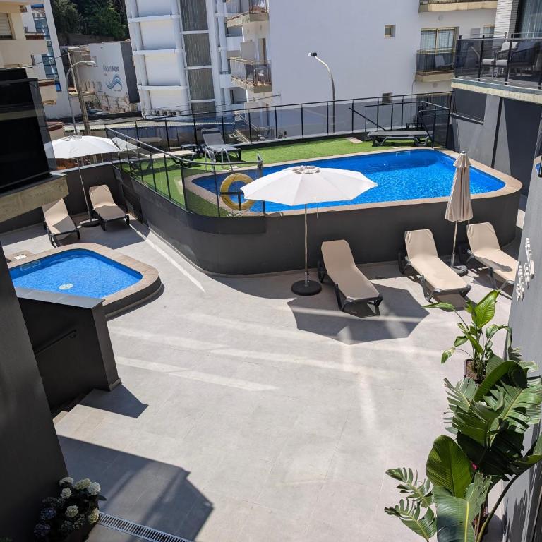 Apto Claret - Apartamento Premium de 3 dormitorios con balcón - 1