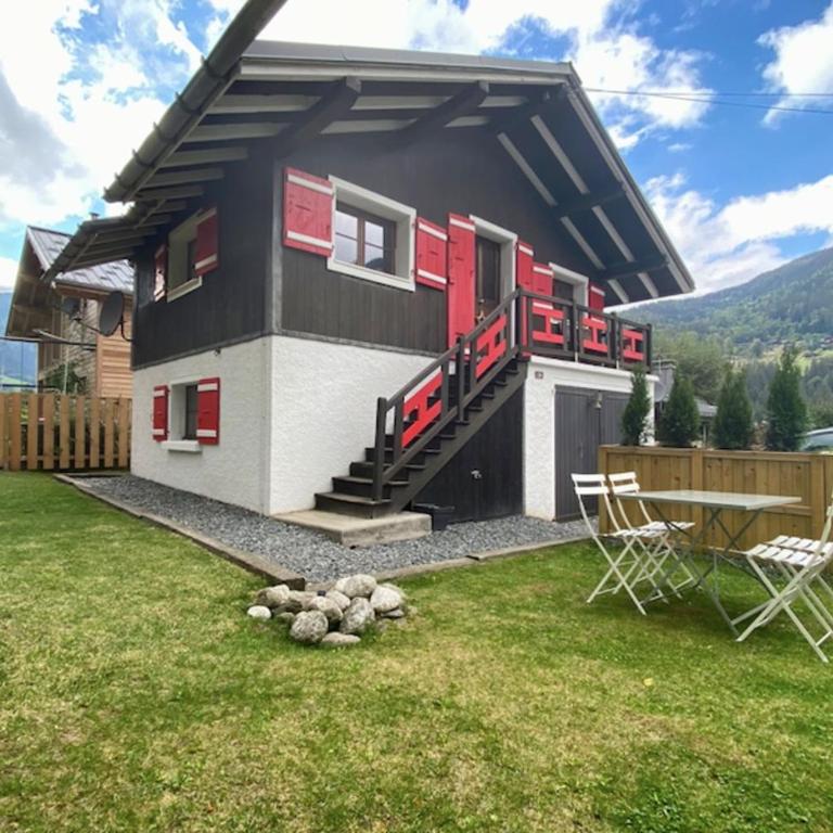 Charmant Chalet avec jardin aux Houches - Chalet - 17