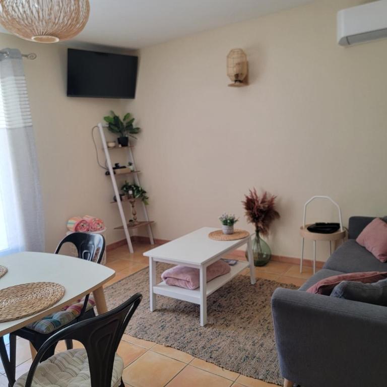 Jolie Mazet Provençale avec Piscine, à quelques minutes du Centre - Maison 1 Chambre - 3