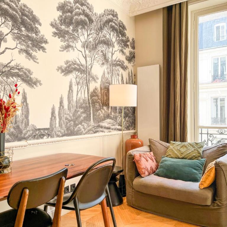 UrbanFlat 141 - Grand Appartement Champs-Elysees Ponthieu - Appartement - 33