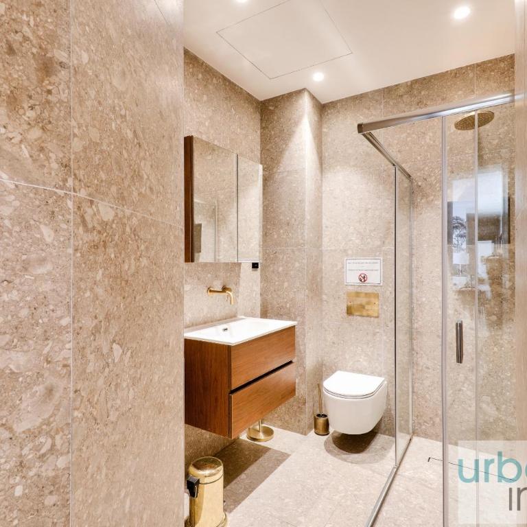 UrbanFlat 141 - Grand Appartement Champs-Elysees Ponthieu - Appartement - 23